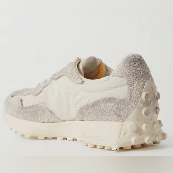 NEW BALANCE 327 Suede and Printed Crinkled-Shell Sneakers Size 7.5 Men's 9 Women - Picture 2 of 7